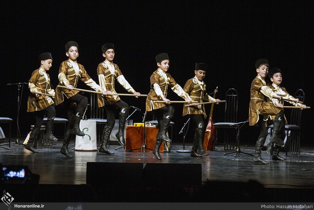 کنسرت رقص آذربایجانی و موسیقی قزاقی در فرهنگسرای نیاوران – 30 آذر 96